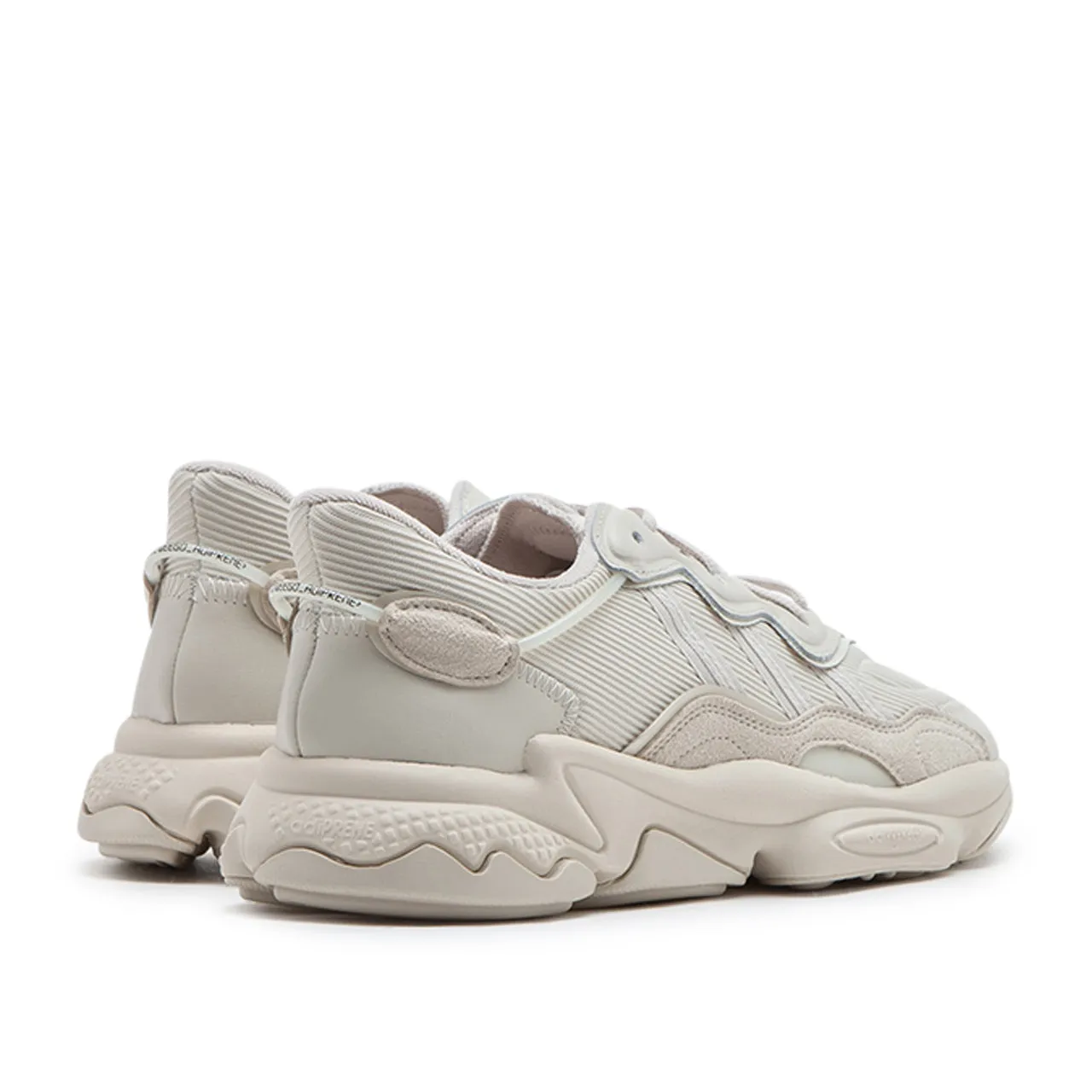 adidas Ozweego (Beige)